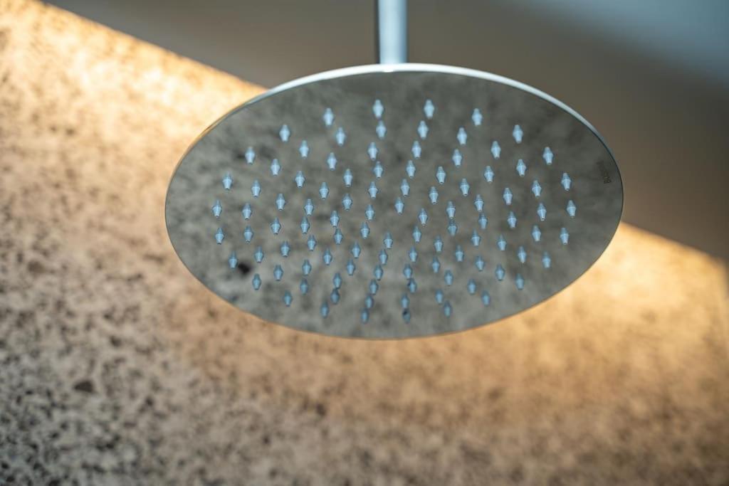 コモElegante Loft A 200 A Metri Dal Duomoアパートメント エクステリア 写真